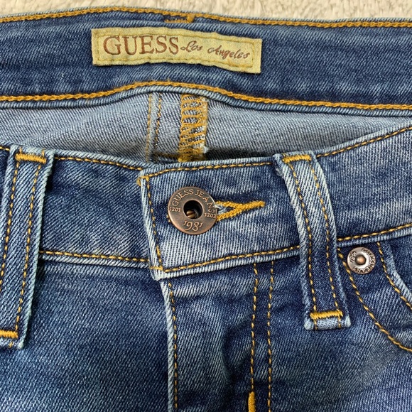 Guess Jeans Size 25 - Picture 5 of 7